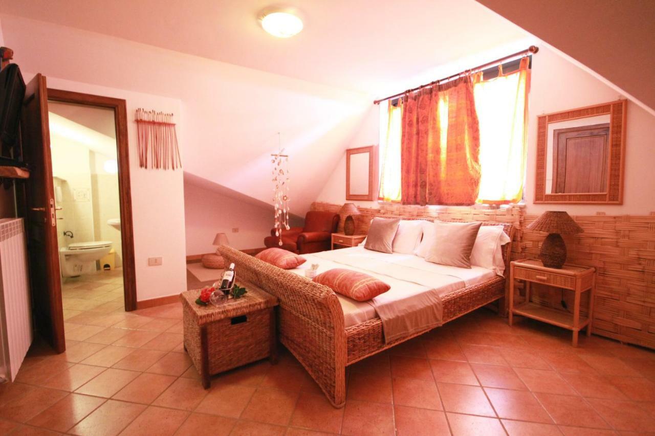 Villa Basilio Accommodation Ricadi Exteriér fotografie